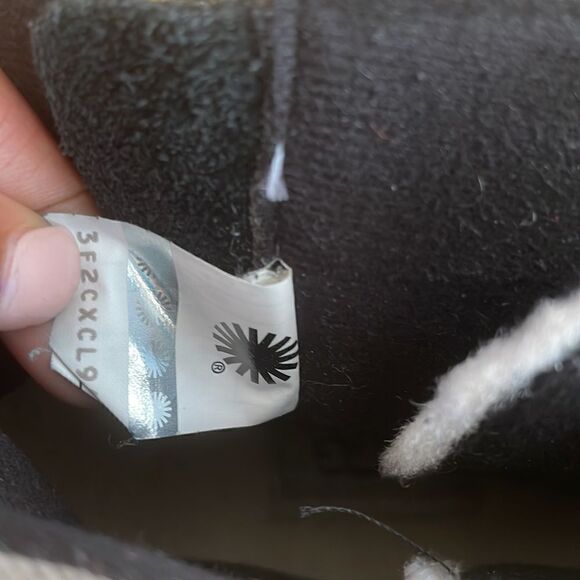 𝅺ugg Sz4 Cecile back bow side zip bootie - Picture 6 of 7